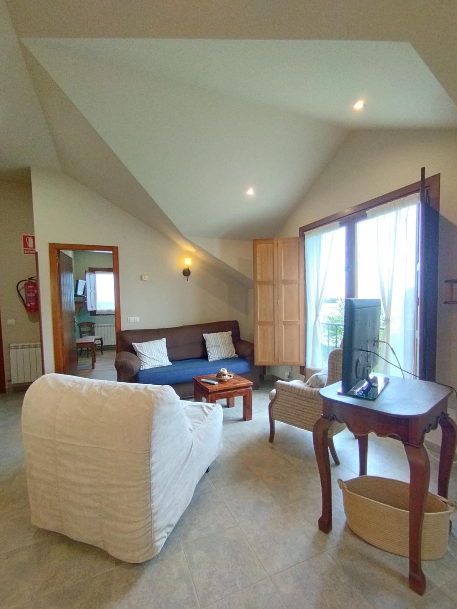 Apartamentos La Cruz De Paderne Navia Zewnętrze zdjęcie