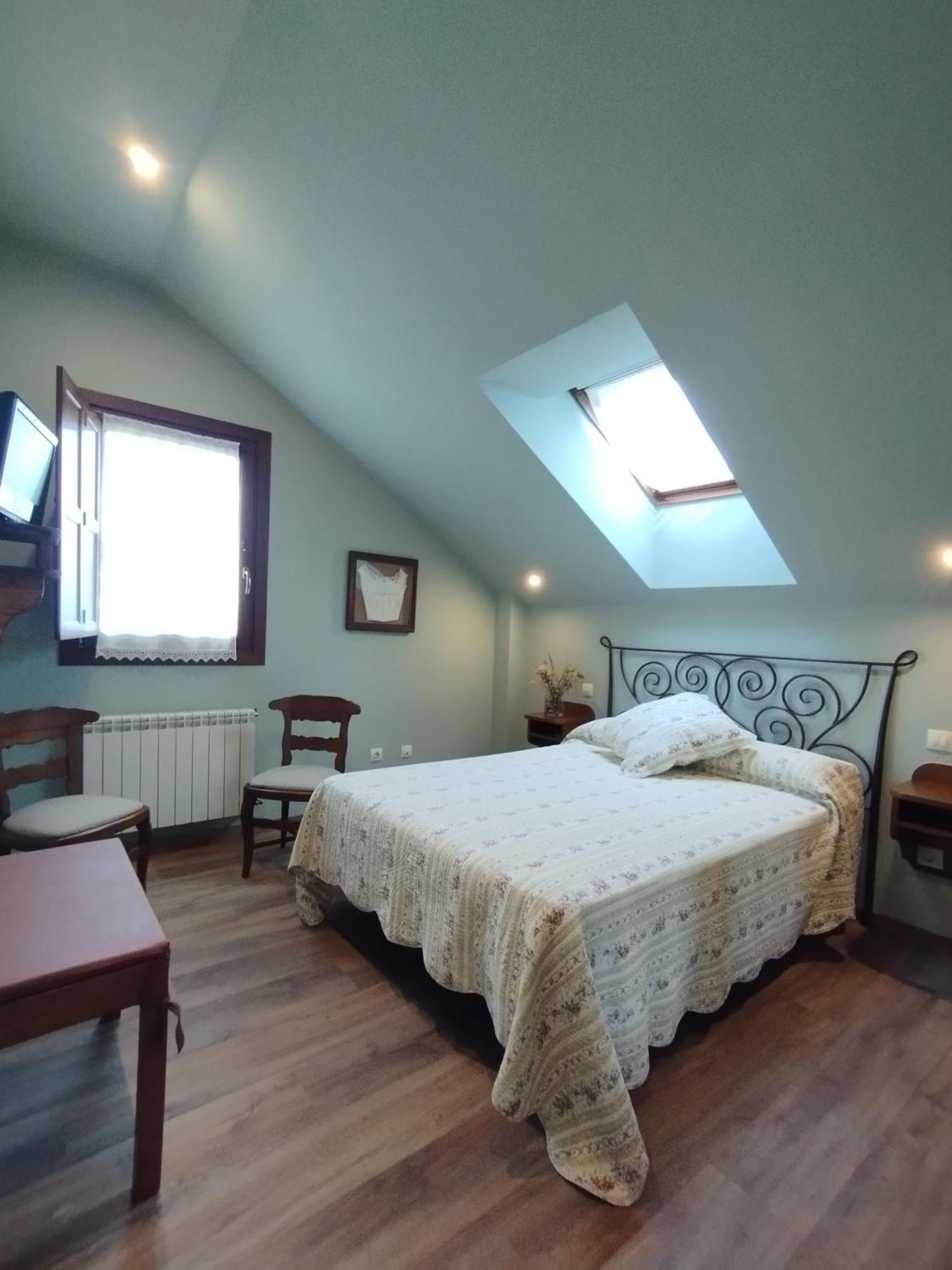 Apartamentos La Cruz De Paderne Navia Pokój zdjęcie